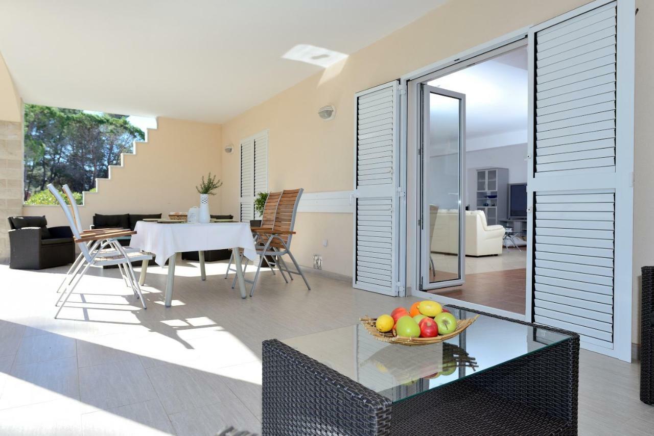 Mam Apartment Vir Exterior photo