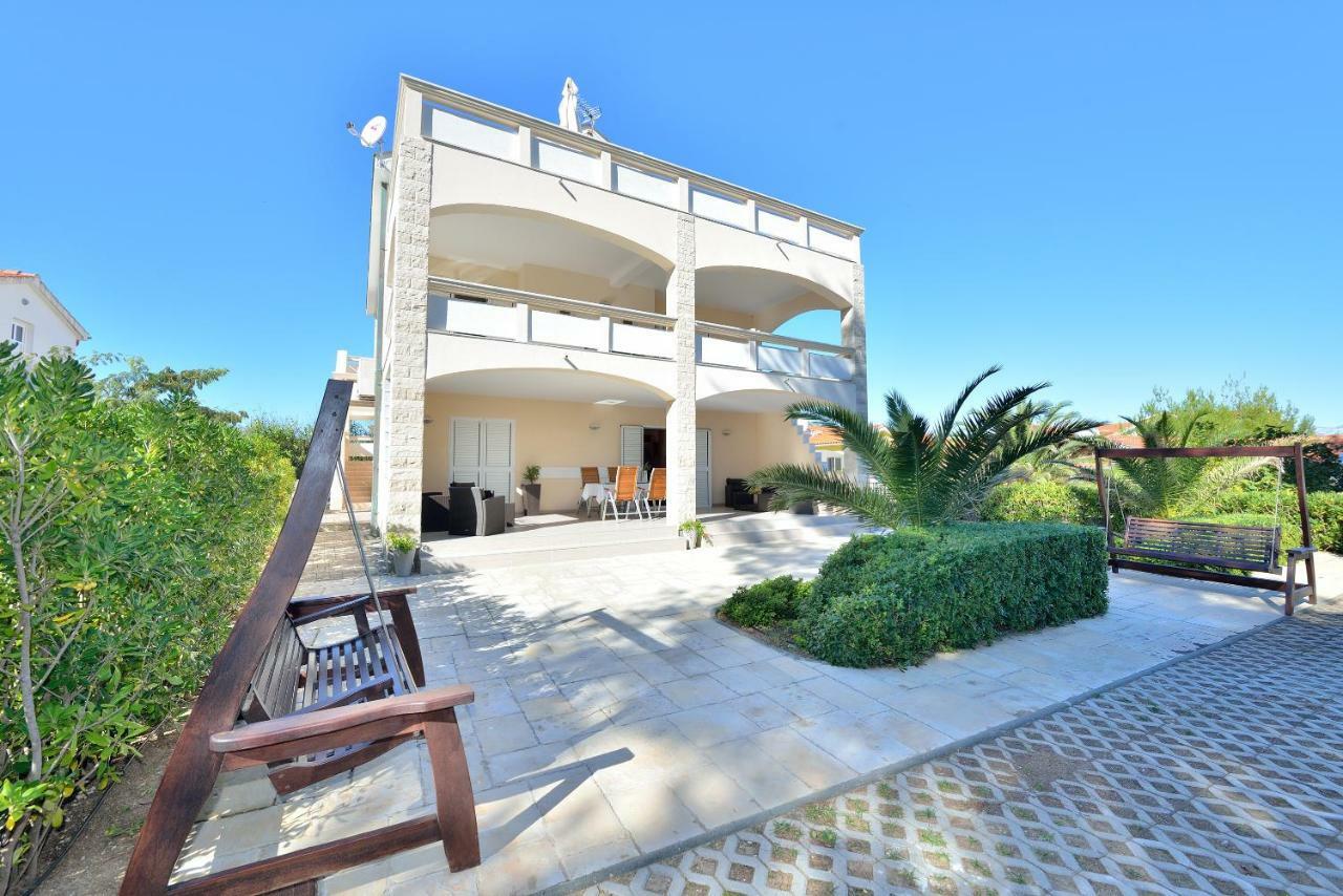 Mam Apartment Vir Exterior photo